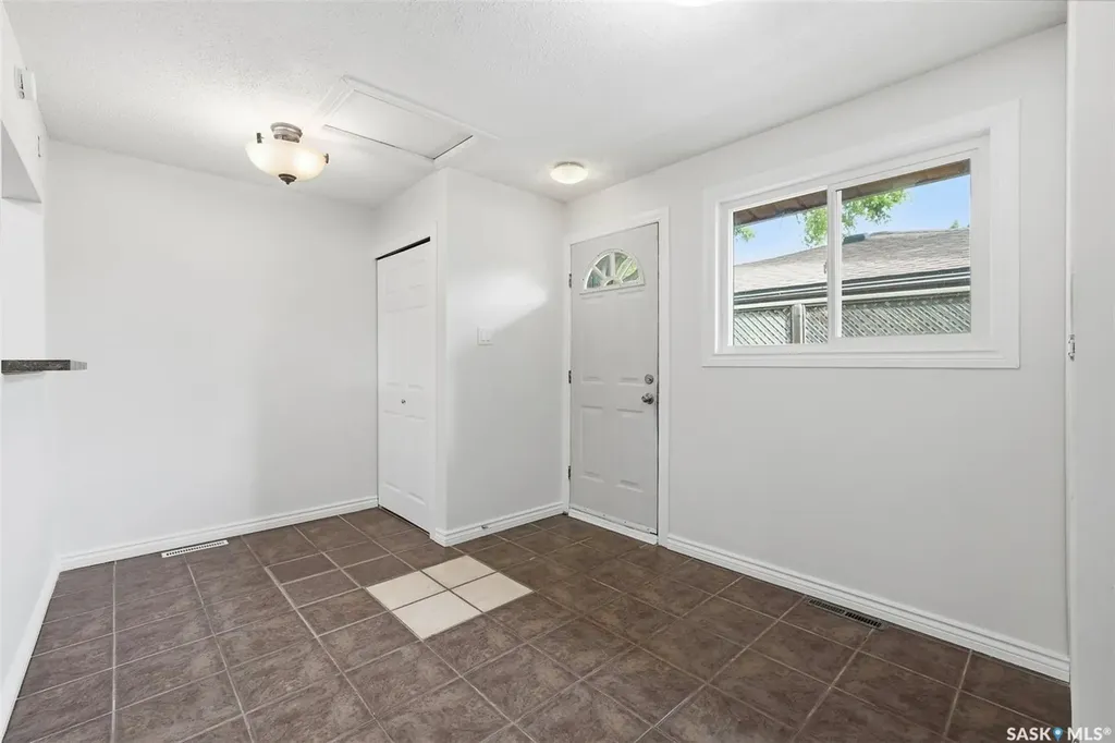 502 X Avenue N Saskatoon SK S7L 3K2