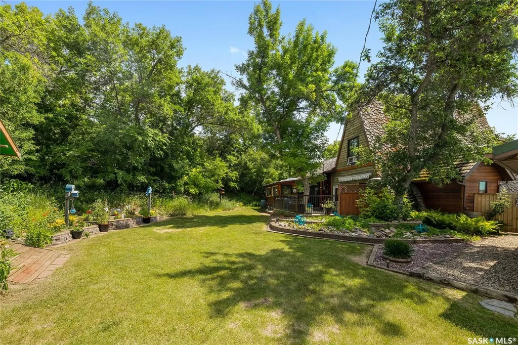 172 Boundary Avenue Katepwa Beach SK S0G 2Y0