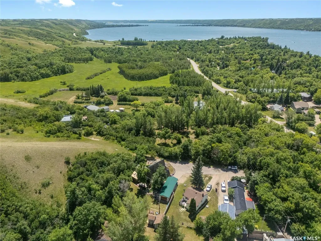 172 Boundary Avenue Katepwa Beach SK S0G 2Y0