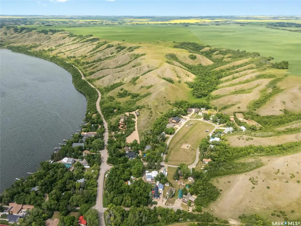 172 Boundary Avenue Katepwa Beach SK S0G 2Y0