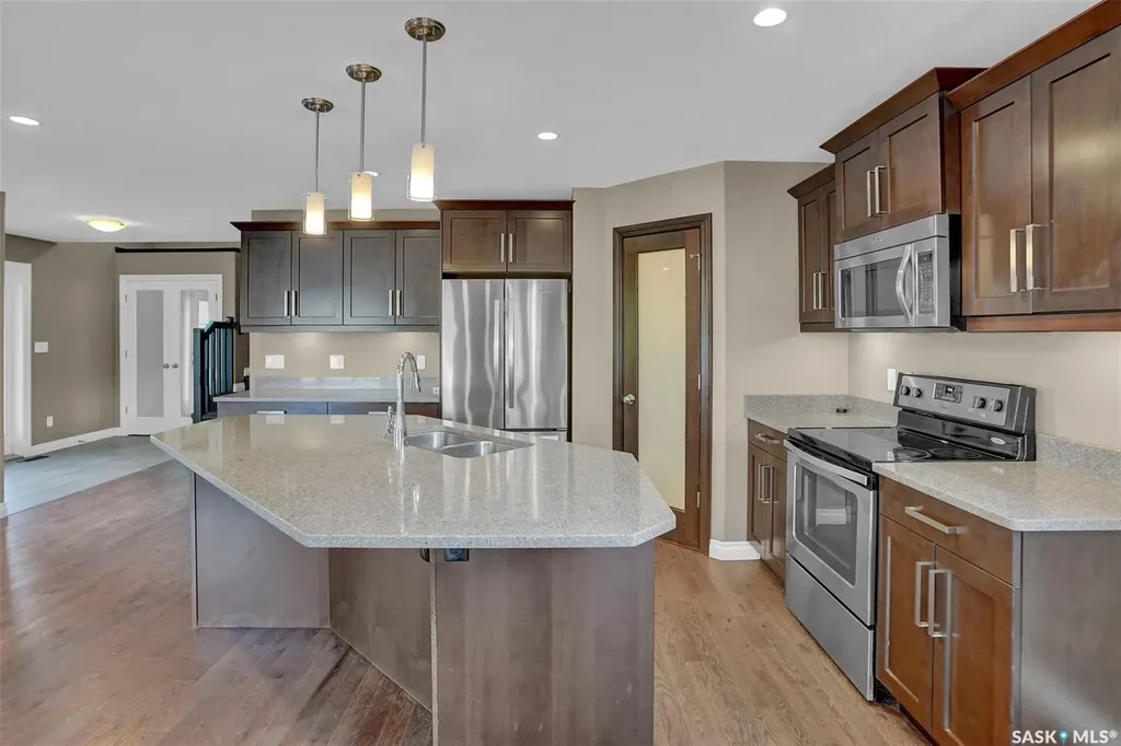 5460 Mckenna Crescent Regina SK S4W 0H3
