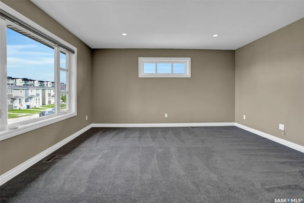 5460 Mckenna Crescent Regina SK S4W 0H3