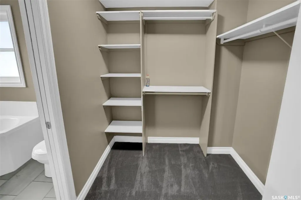5460 Mckenna Crescent Regina SK S4W 0H3