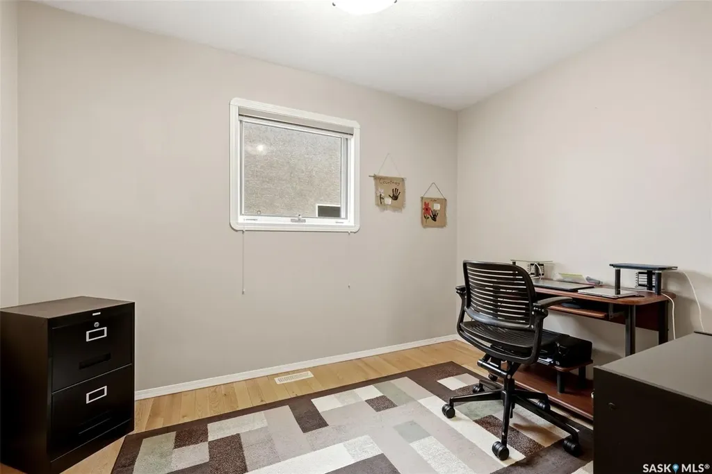 412 Fairway Road N Regina SK S4Y 1A1
