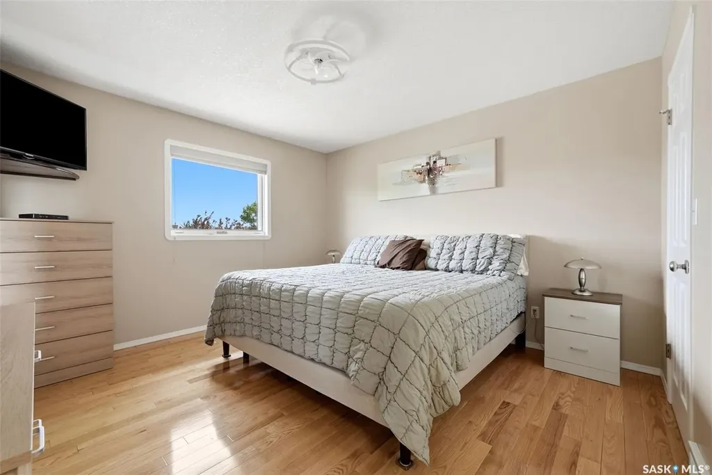 412 Fairway Road N Regina SK S4Y 1A1
