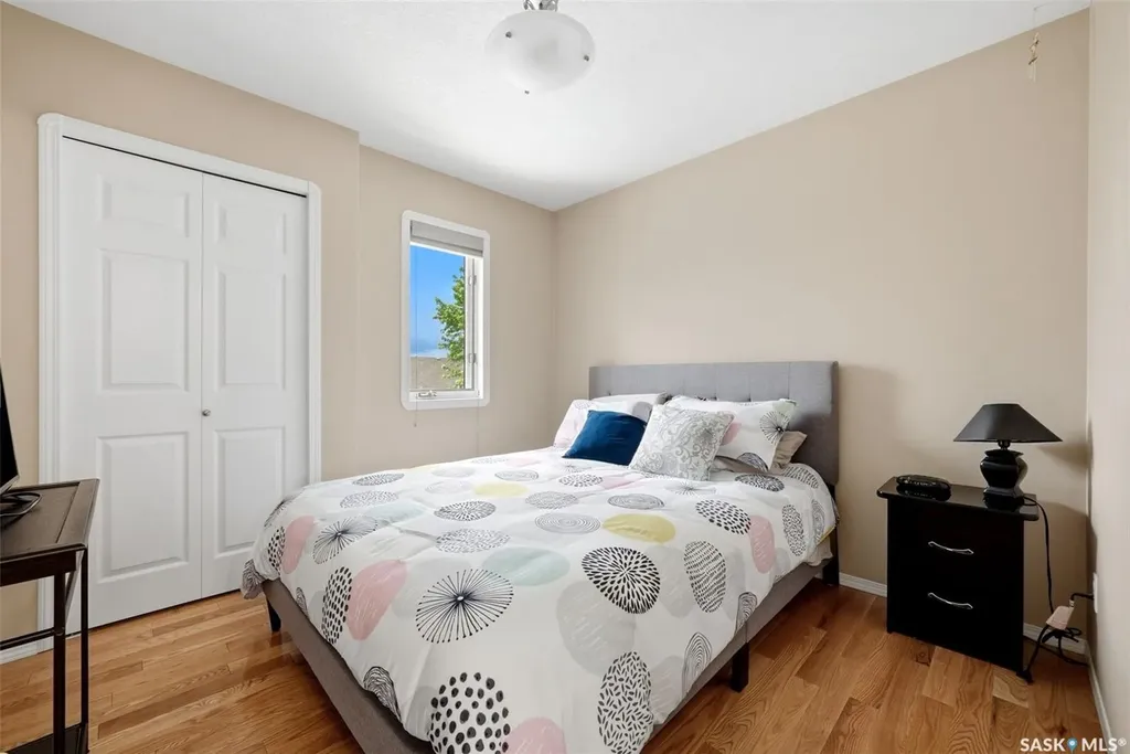 412 Fairway Road N Regina SK S4Y 1A1