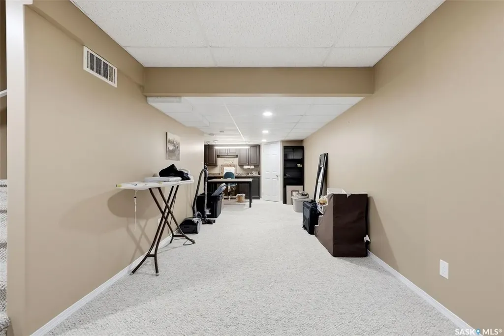 412 Fairway Road N Regina SK S4Y 1A1