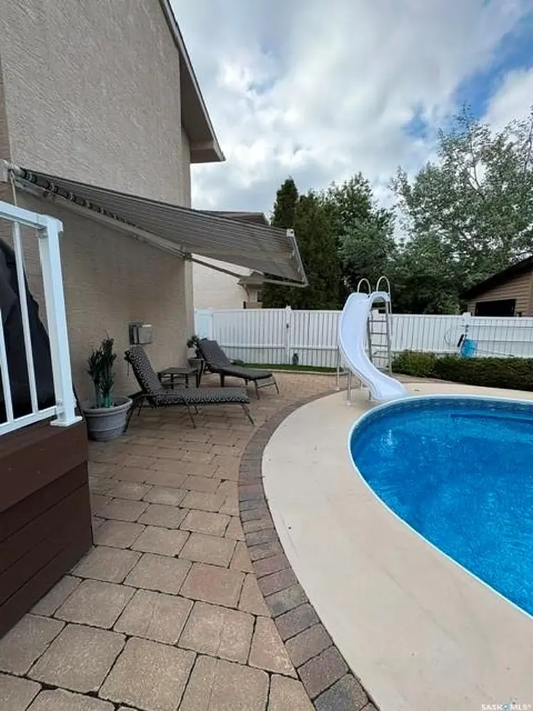 412 Fairway Road N Regina SK S4Y 1A1