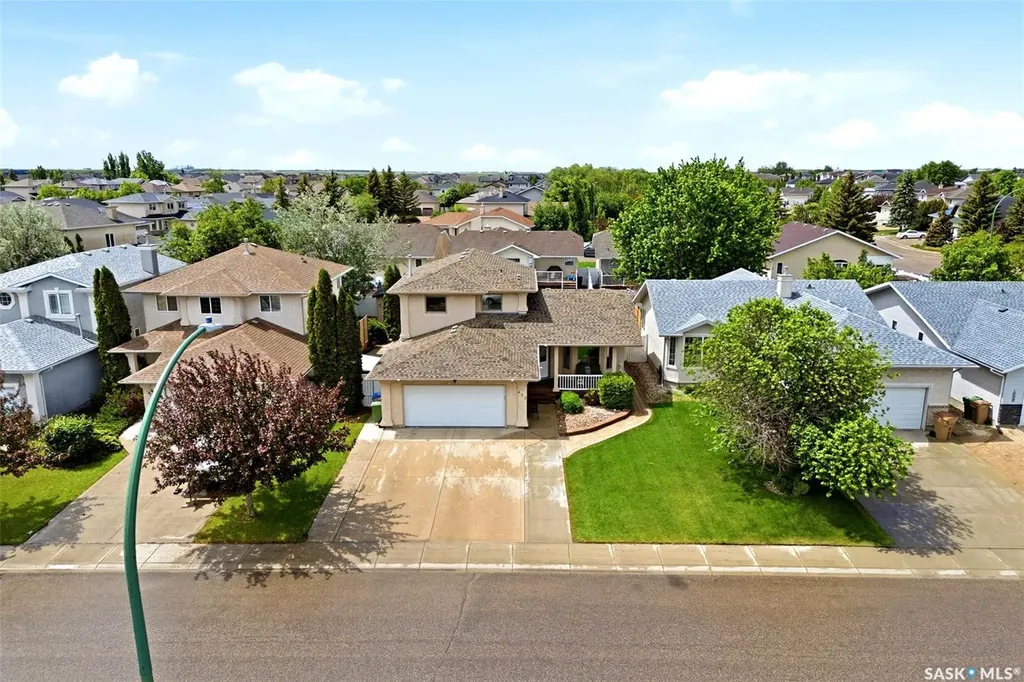 412 Fairway Road N Regina SK S4Y 1A1