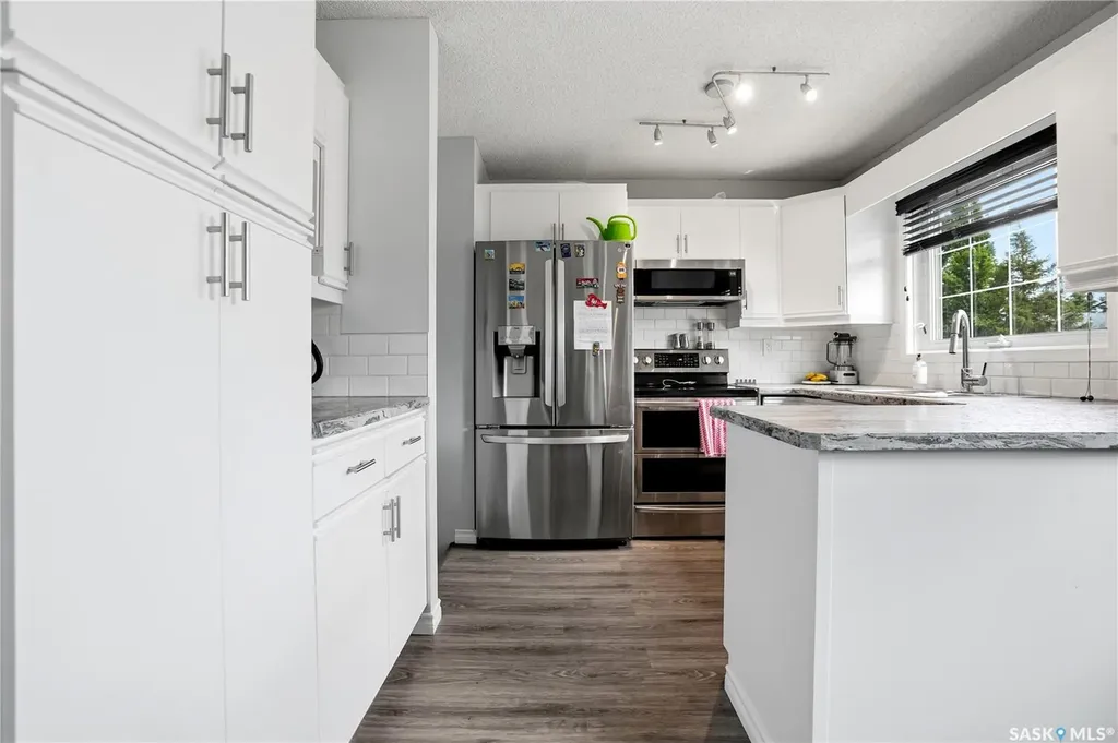 214 Westview Drive Balgonie SK S0G 0E0