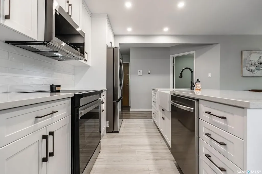 1215 Louise Avenue Saskatoon SK S7H 2P8