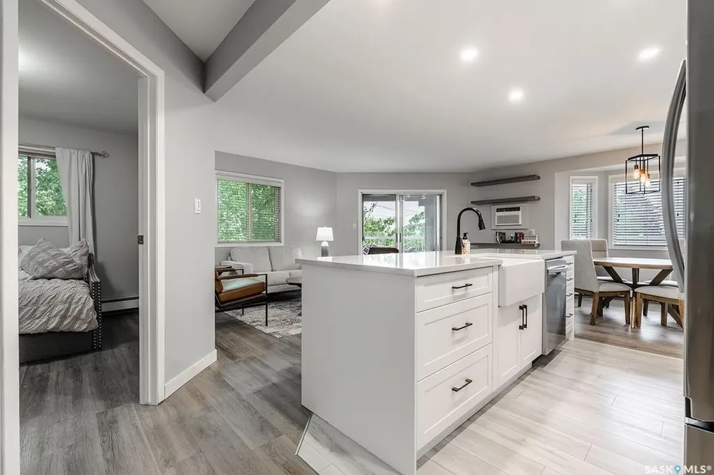 1215 Louise Avenue Saskatoon SK S7H 2P8