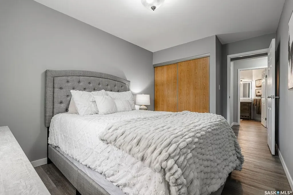 1215 Louise Avenue Saskatoon SK S7H 2P8