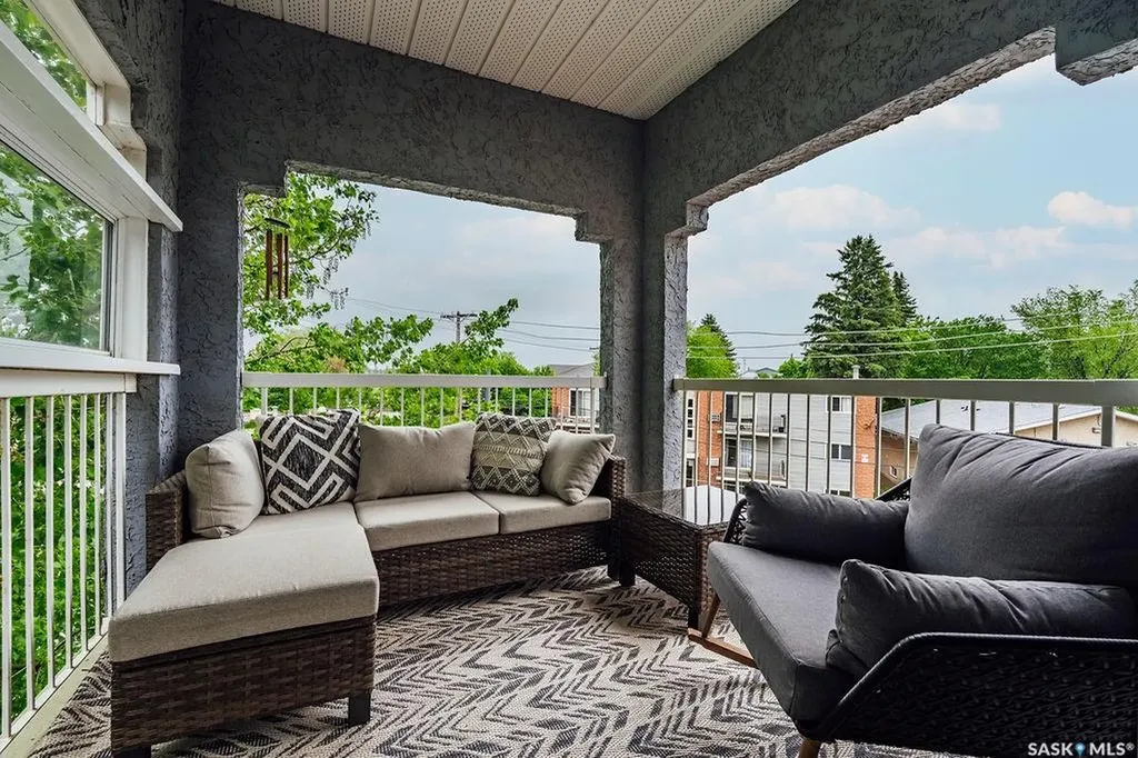 1215 Louise Avenue Saskatoon SK S7H 2P8