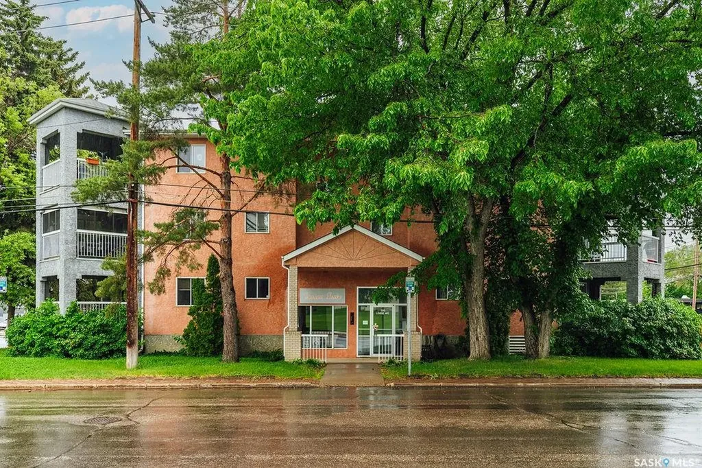 1215 Louise Avenue Saskatoon SK S7H 2P8
