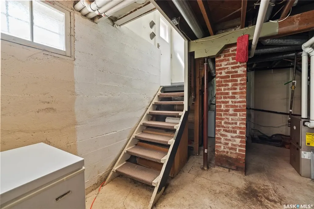 1954 Athol Street Regina SK S4T 3E3