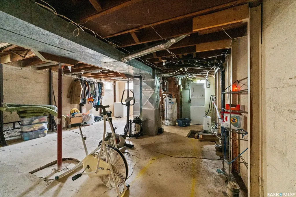 1954 Athol Street Regina SK S4T 3E3