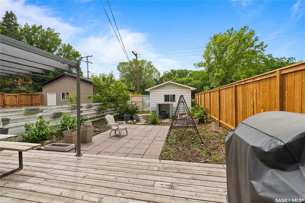 1954 Athol Street Regina SK S4T 3E3
