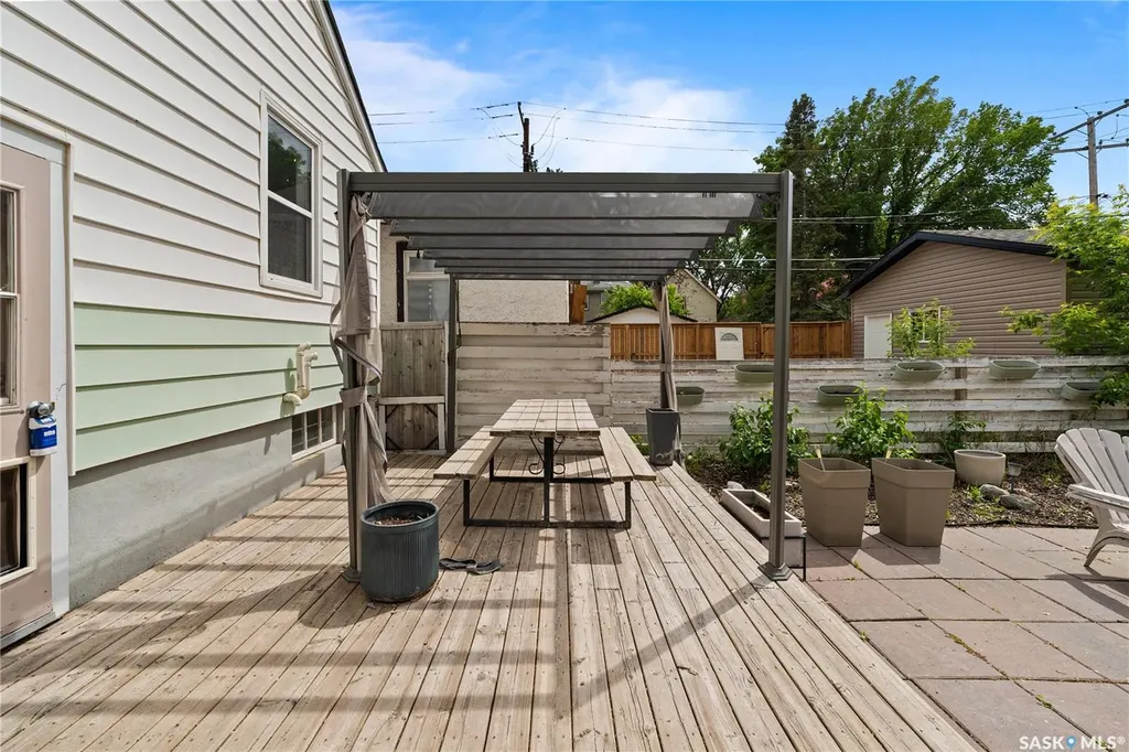 1954 Athol Street Regina SK S4T 3E3