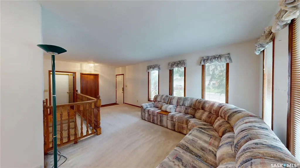 302 Swan Lane Saskatoon SK S7J 5B5