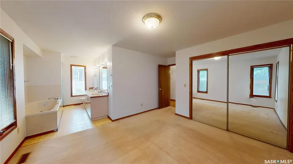 302 Swan Lane Saskatoon SK S7J 5B5
