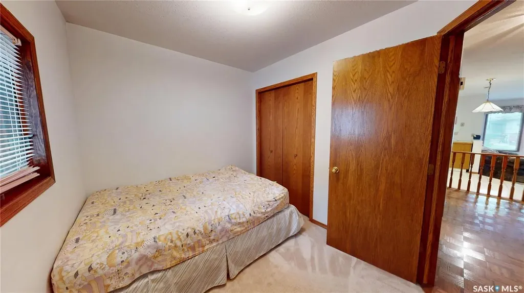 302 Swan Lane Saskatoon SK S7J 5B5