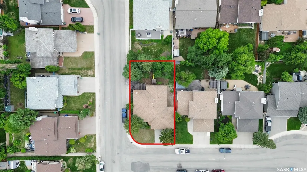 302 Swan Lane Saskatoon SK S7J 5B5