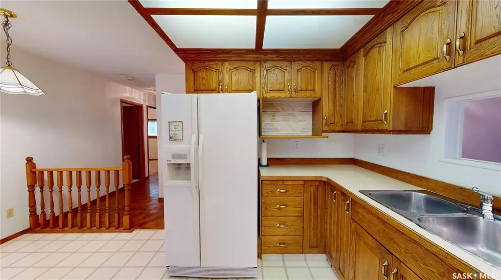 302 Swan Lane Saskatoon SK S7J 5B5