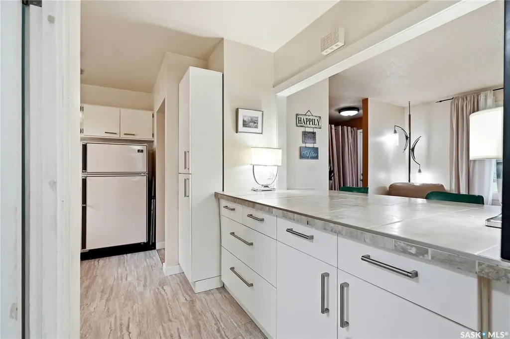 2321 Munroe Avenue S Saskatoon SK S7J 1S4