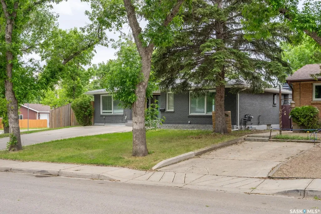 3312 Portnall Avenue Regina SK S4S 2B6