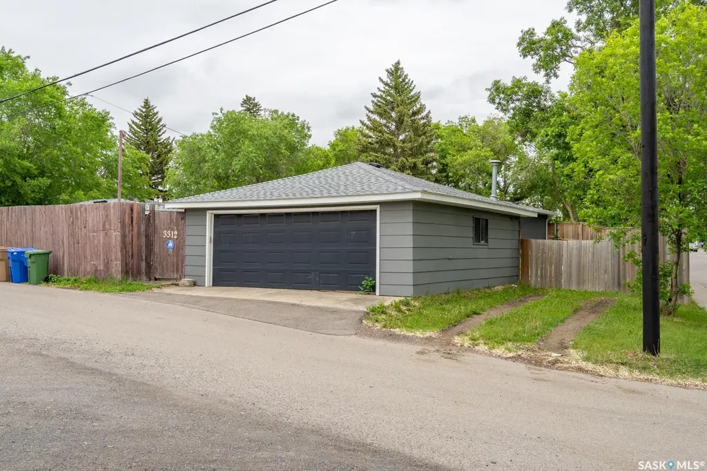 3312 Portnall Avenue Regina SK S4S 2B6
