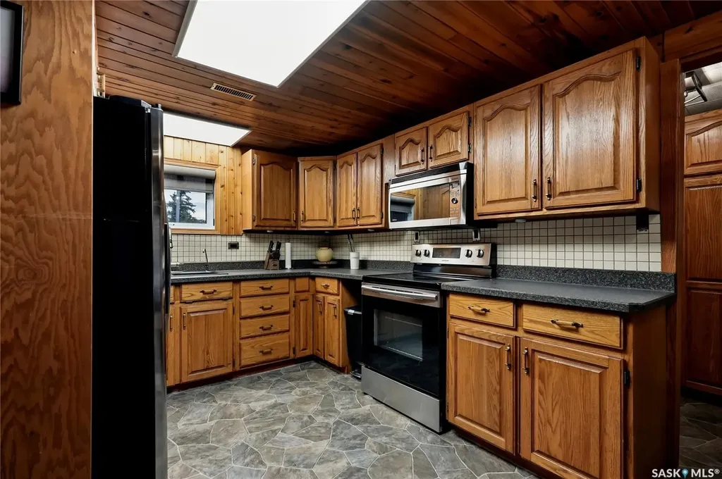 35 Lakeview Drive Candle Lake SK S0J 3E0