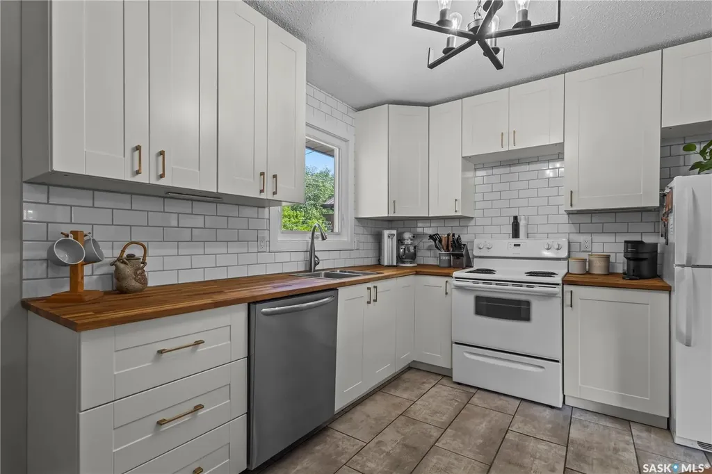 1878 13th Street W Prince Albert SK S6V 3K3