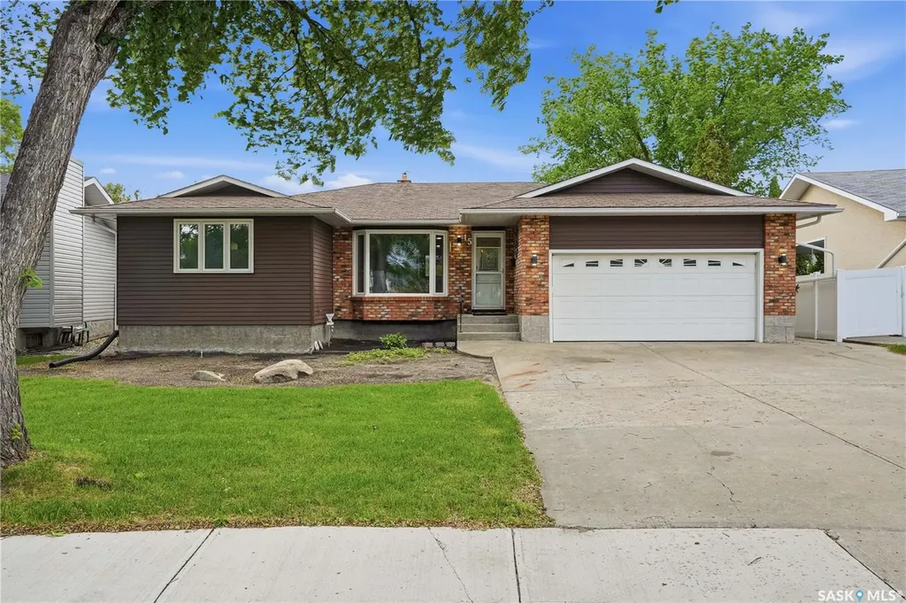 15 Minot Drive Regina SK S4X 1B5