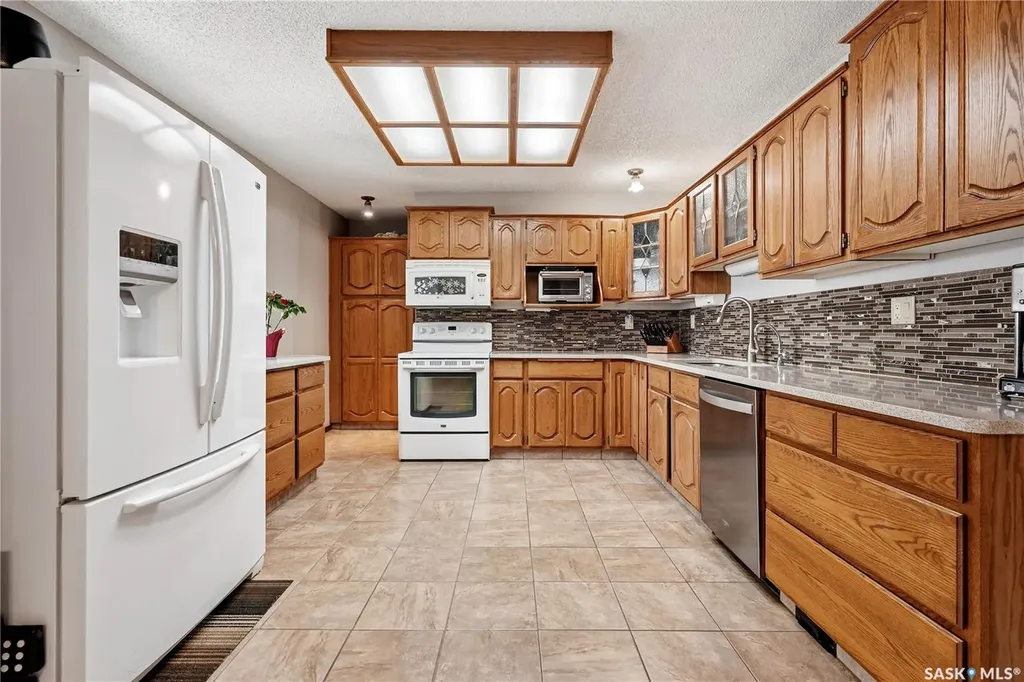 15 Minot Drive Regina SK S4X 1B5