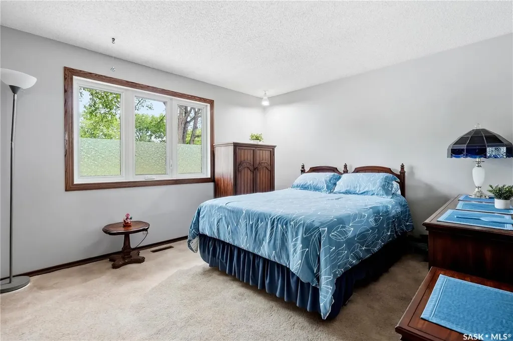 15 Minot Drive Regina SK S4X 1B5