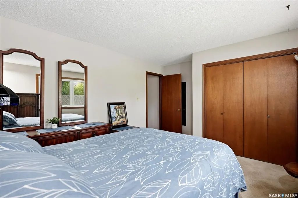 15 Minot Drive Regina SK S4X 1B5