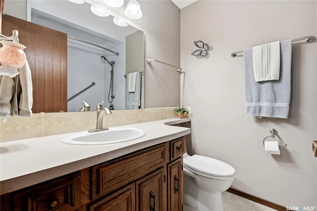 15 Minot Drive Regina SK S4X 1B5