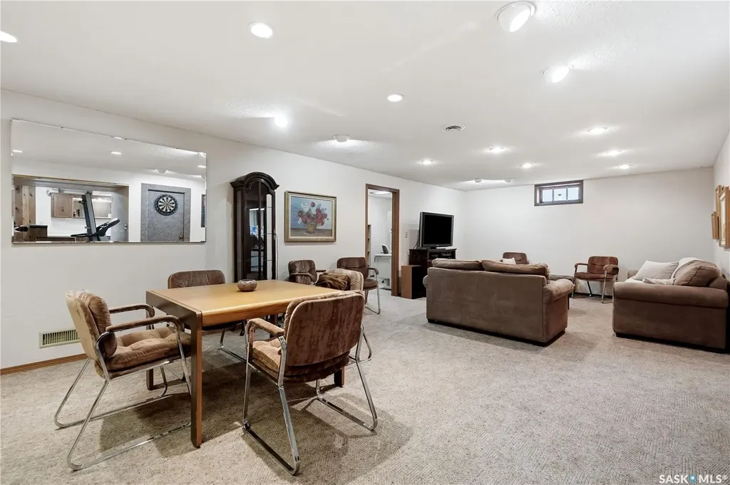 15 Minot Drive Regina SK S4X 1B5