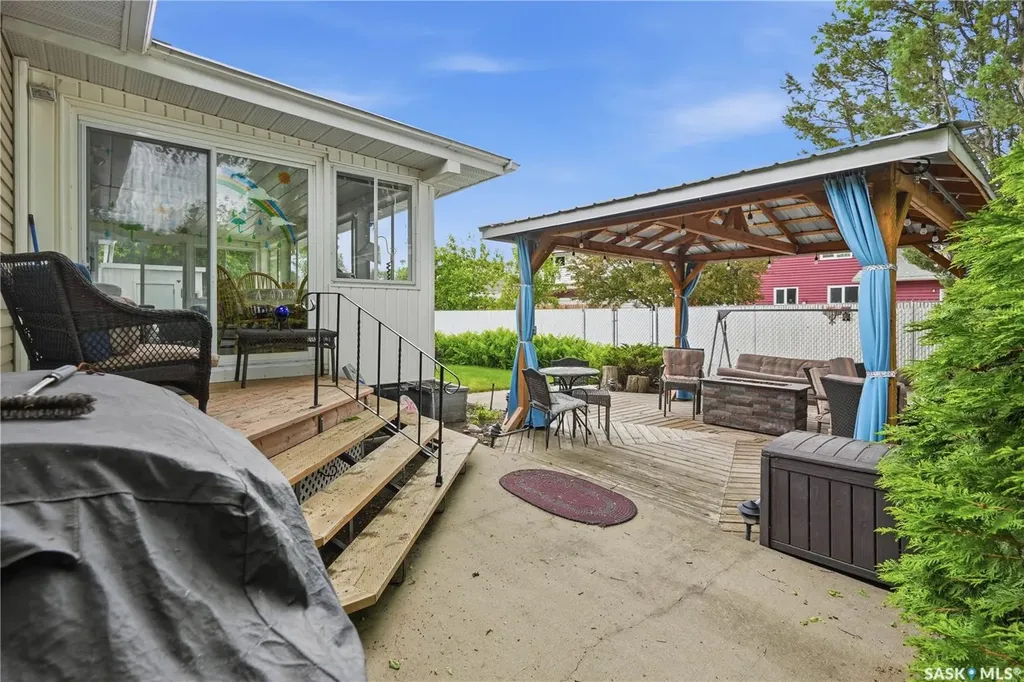 15 Minot Drive Regina SK S4X 1B5