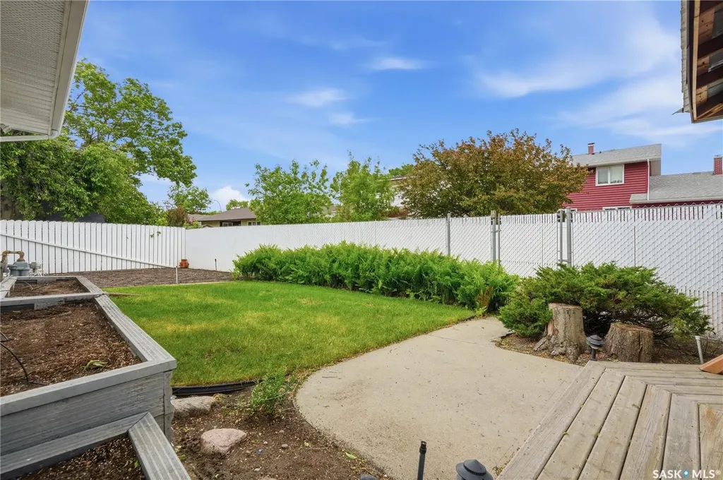15 Minot Drive Regina SK S4X 1B5