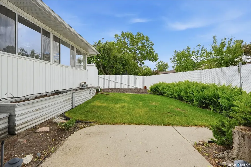 15 Minot Drive Regina SK S4X 1B5