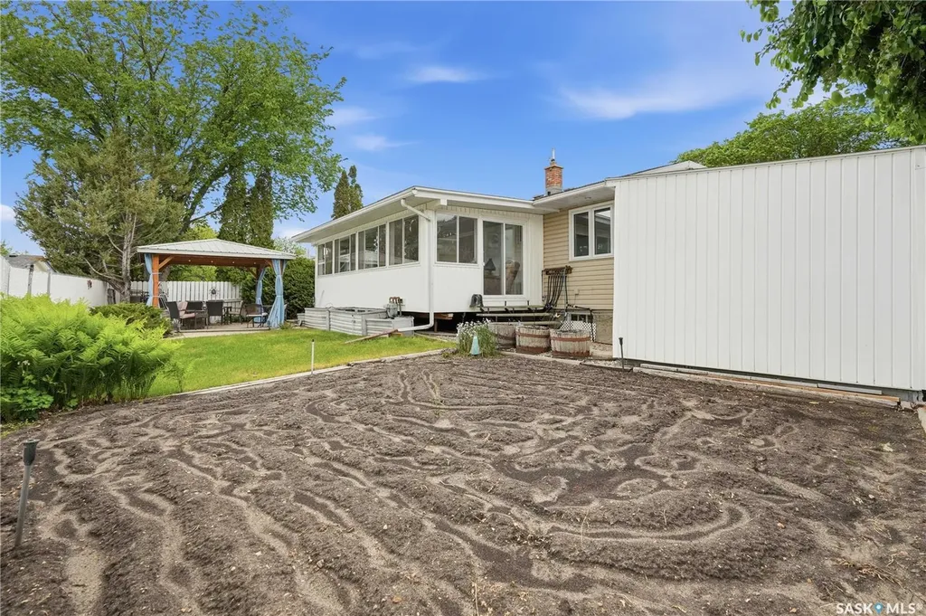 15 Minot Drive Regina SK S4X 1B5