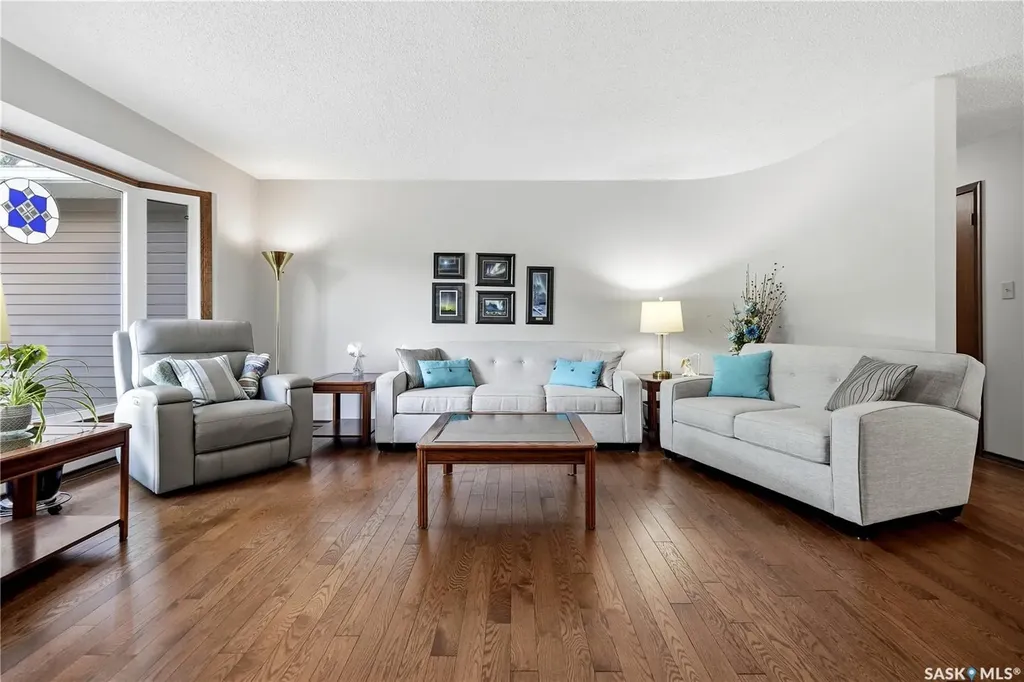 15 Minot Drive Regina SK S4X 1B5