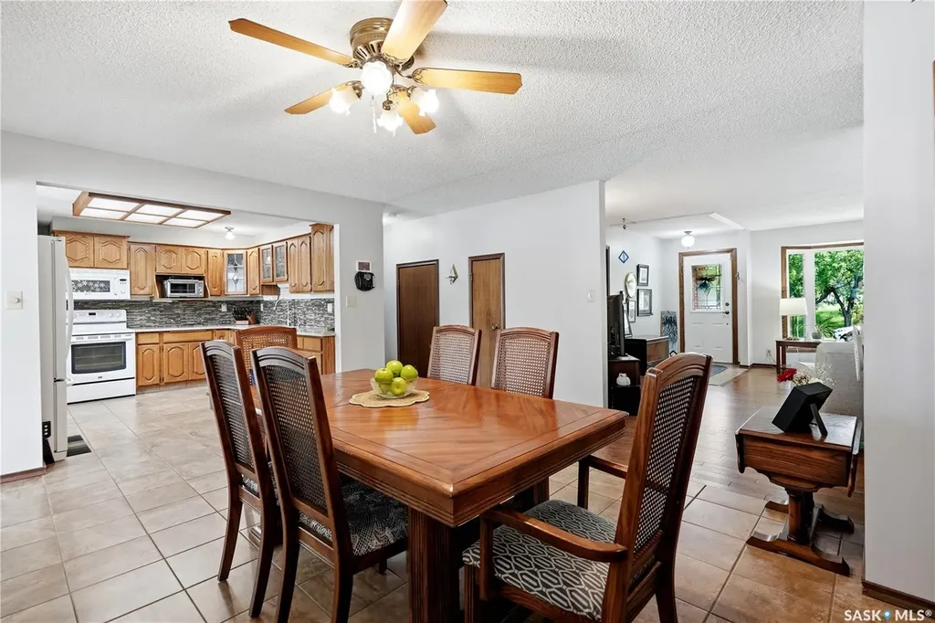 15 Minot Drive Regina SK S4X 1B5