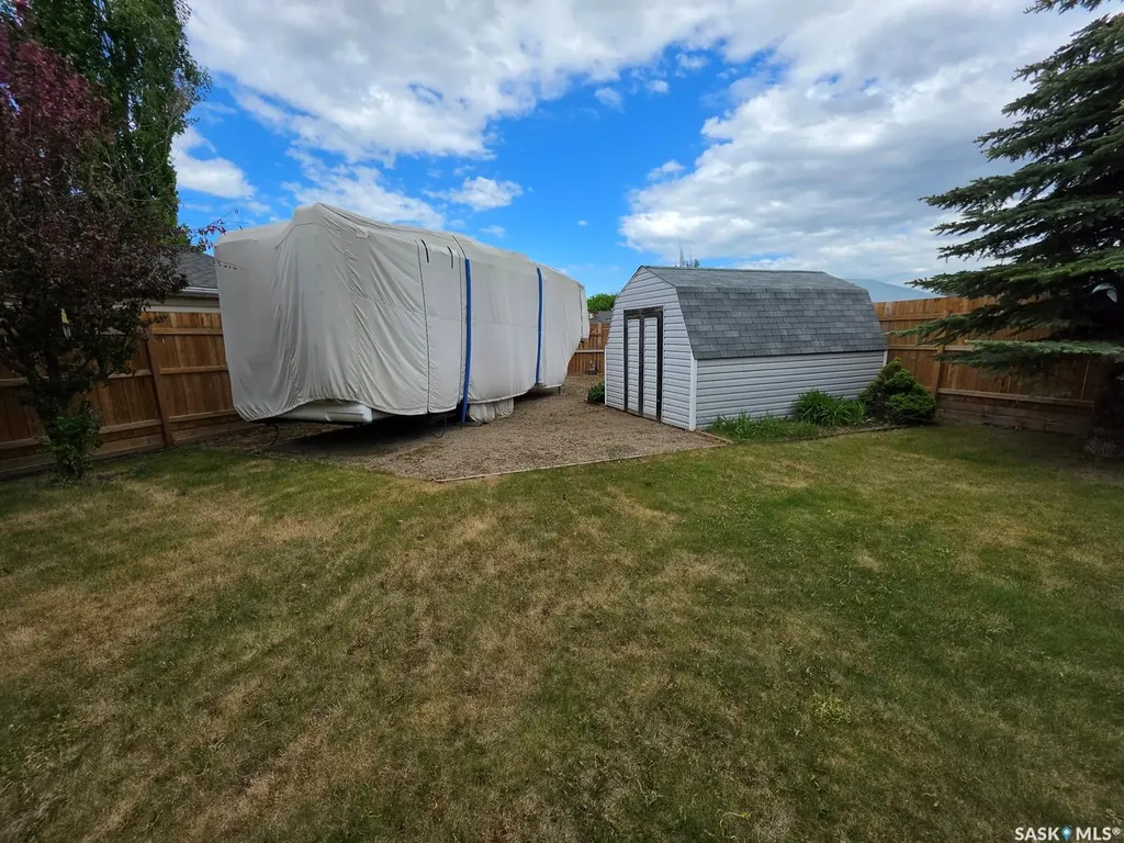 9 Ducluzeau Place Meadow Lake SK S9X 1B5