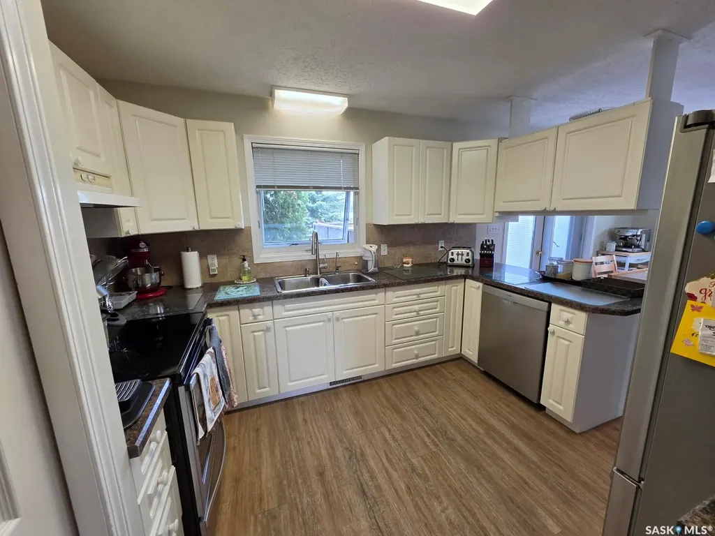 9 Ducluzeau Place Meadow Lake SK S9X 1B5