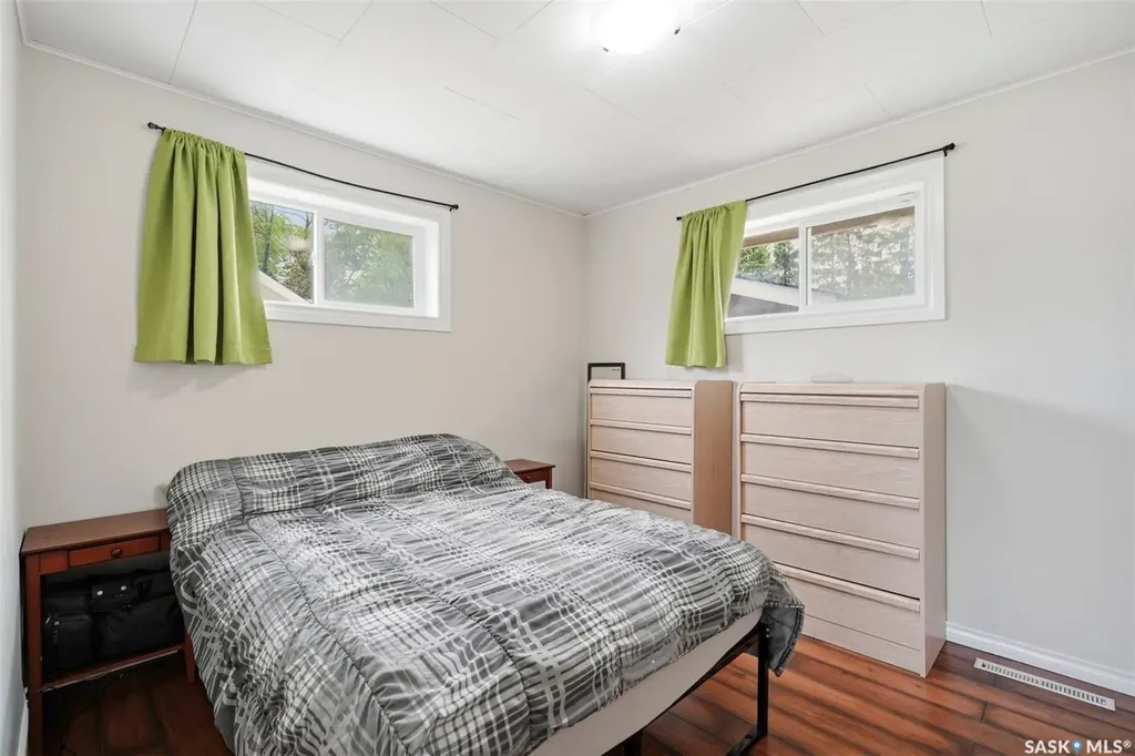 27 2nd Avenue Clavet SK S0K 0Y0