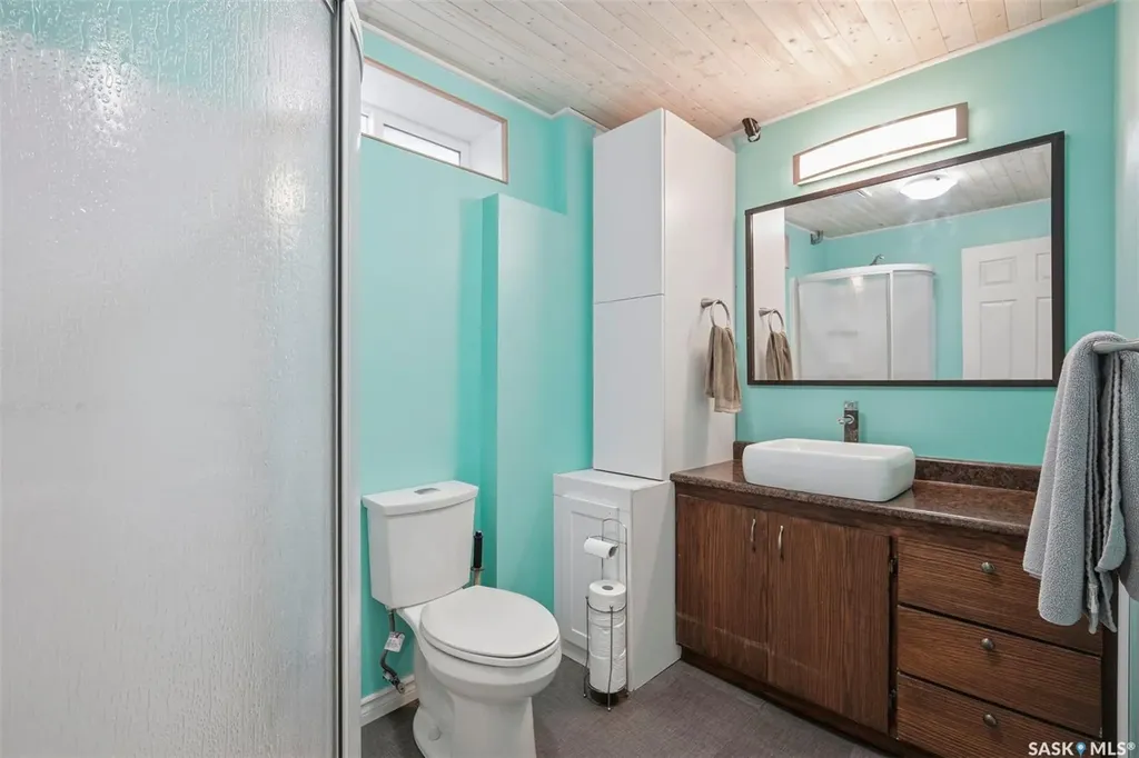 27 2nd Avenue Clavet SK S0K 0Y0