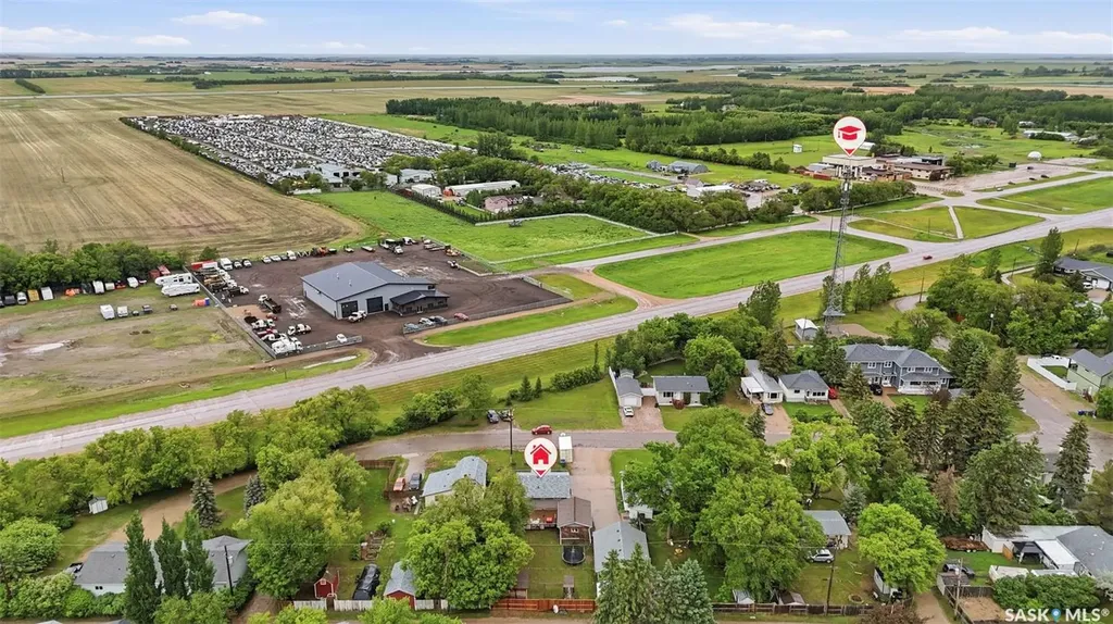 27 2nd Avenue Clavet SK S0K 0Y0